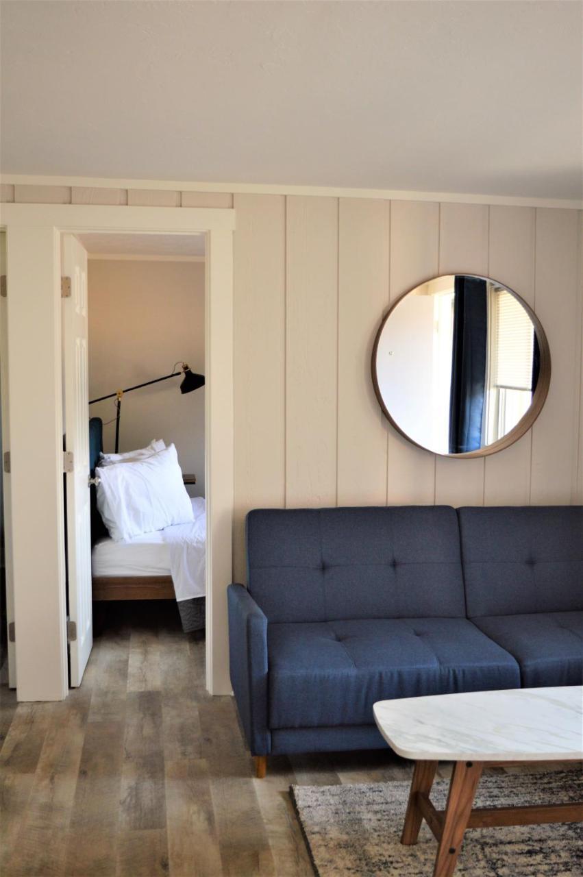 Coastal Suites Resort Beulah Екстер'єр фото